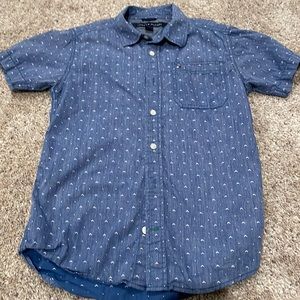 Tommy Hilfiger Boys Size M(12/14) button down short sleeve shirt